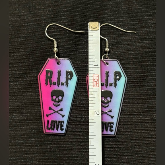 Coffin Earrings - Picture 2 of 2